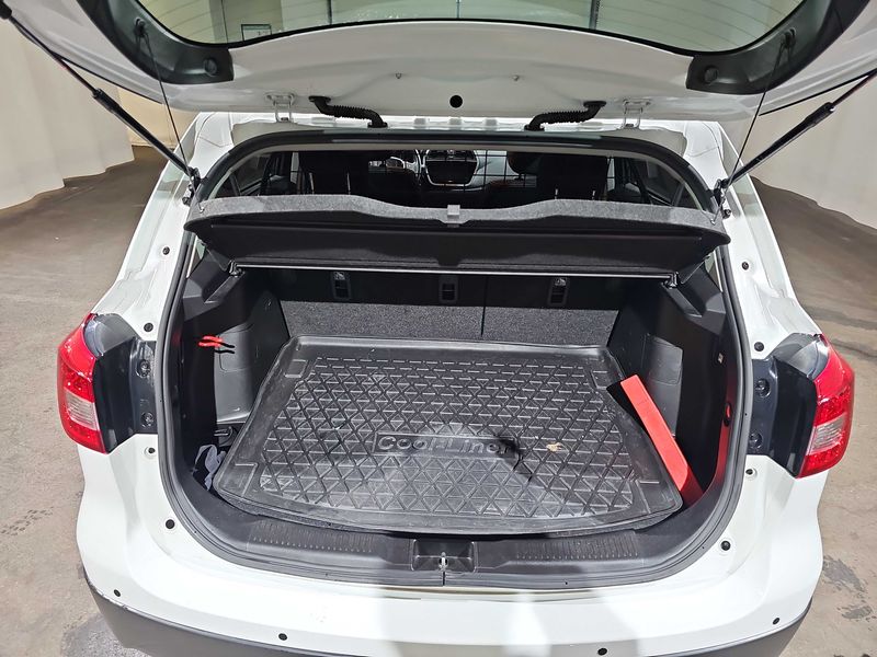 Suzuki SX4 S-Cross 1.4 BoosterJet Mild-Hybrid Comfort+ 4x4 — zdjęcie 9