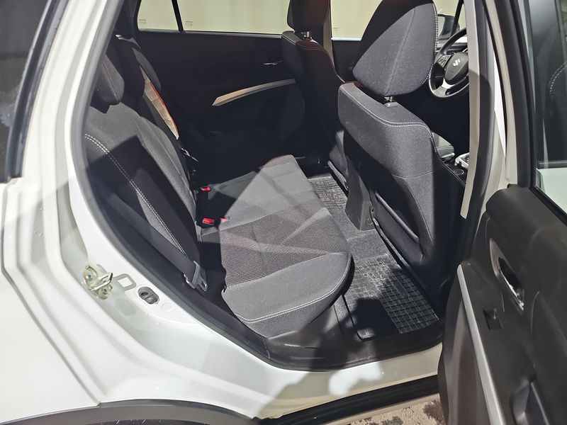 Suzuki SX4 S-Cross 1.4 BoosterJet Mild-Hybrid Comfort+ 4x4 — zdjęcie 13