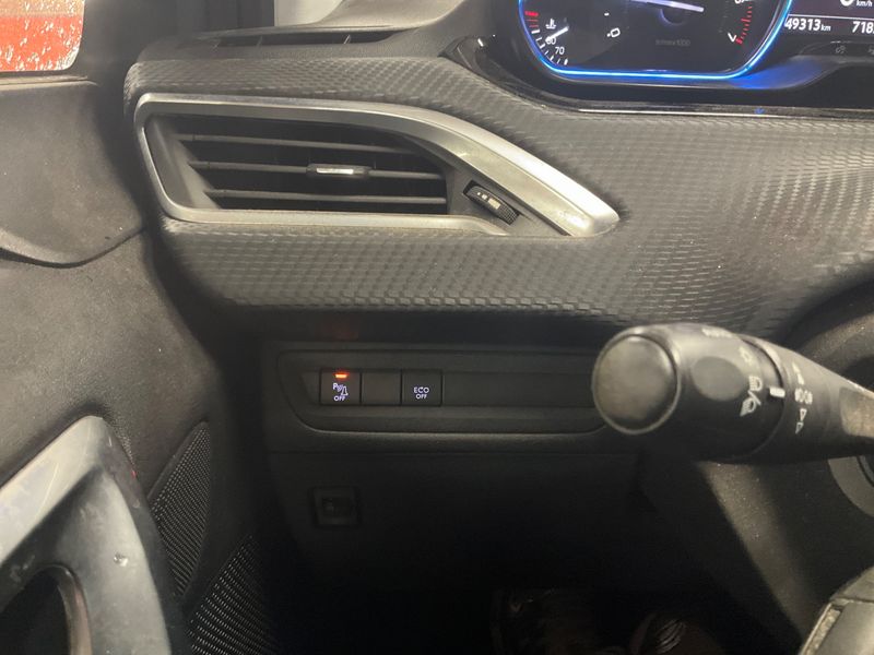 Peugeot 2008 1.2 PureTech Crossway — zdjęcie 7