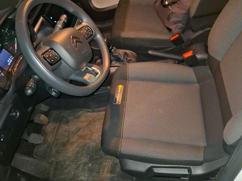 Citroen C3 1.5 Blue-HDi Société Feel Nav — zdjęcie 18