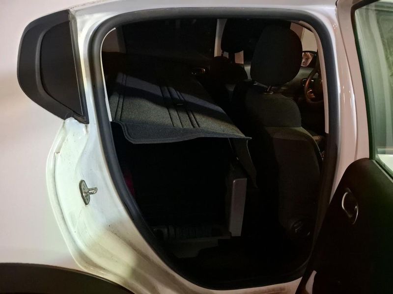Citroen C3 1.5 Blue-HDi Société Feel Nav — zdjęcie 11