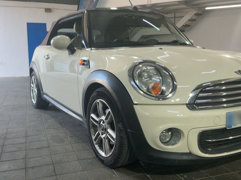 MINI Cabrio Cooper — zdjęcie 8