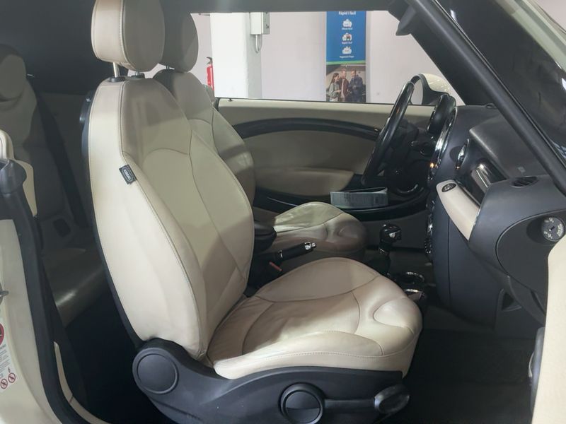 MINI Cabrio Cooper — zdjęcie 11