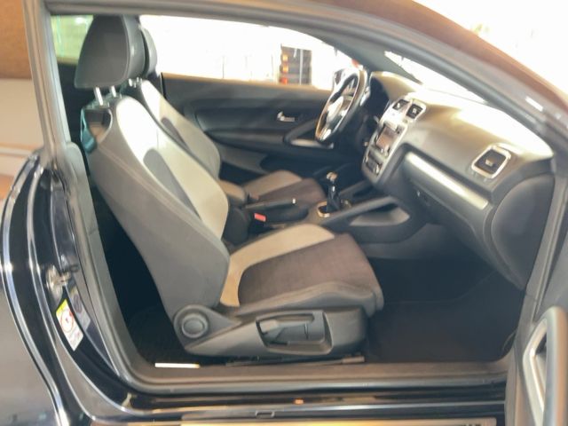 Volkswagen Scirocco 1.4 TSI BlueMotion Tech — zdjęcie 11