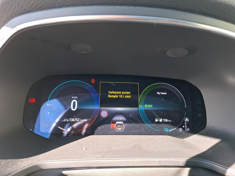 Renault Captur 1.6 Hybrid E-Tech Intens — zdjęcie 10