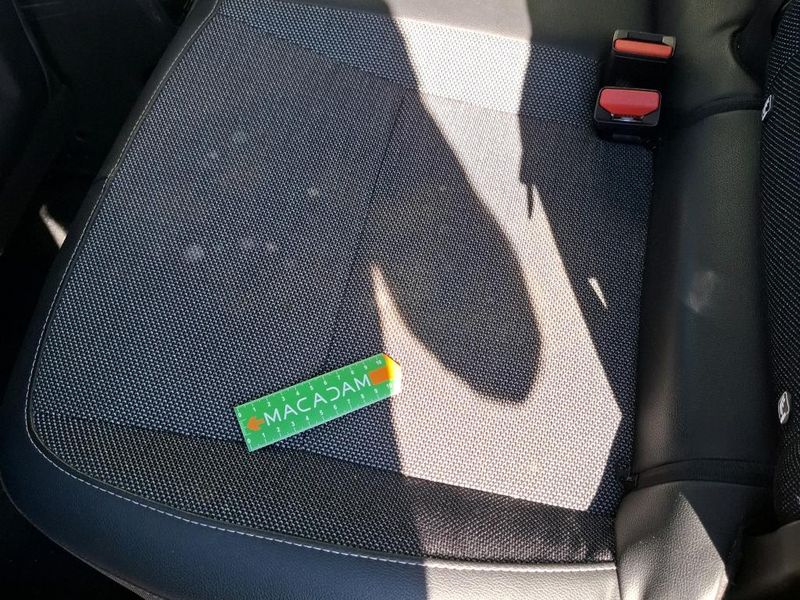 Renault Captur 1.6 Hybrid E-Tech Intens — zdjęcie 19