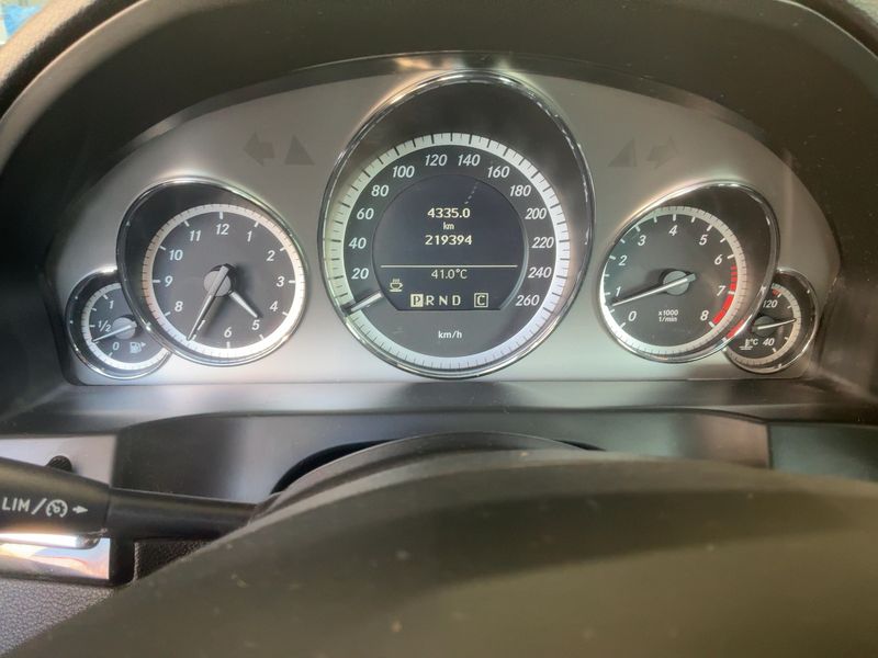 Mercedes-Benz E-Klasse E 350 CGI BlueEfficiency Avantgarde — zdjęcie 13
