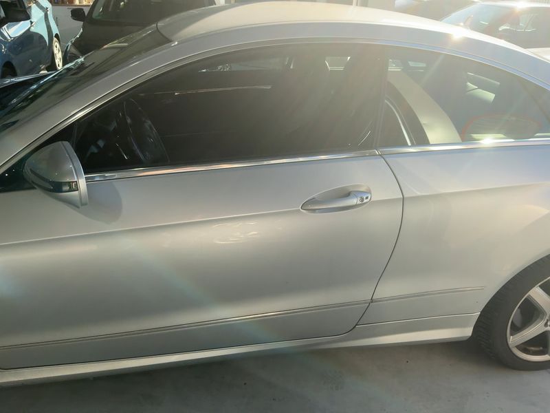 Mercedes-Benz E-Klasse E 350 CGI BlueEfficiency Avantgarde — zdjęcie 4
