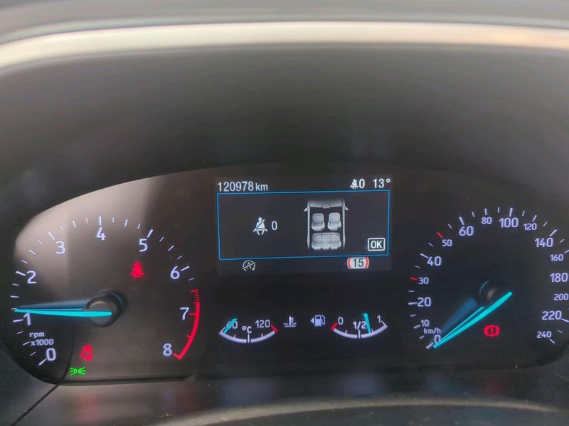 Ford Focus 1.0 EcoBoost Cool&Connect — zdjęcie 10