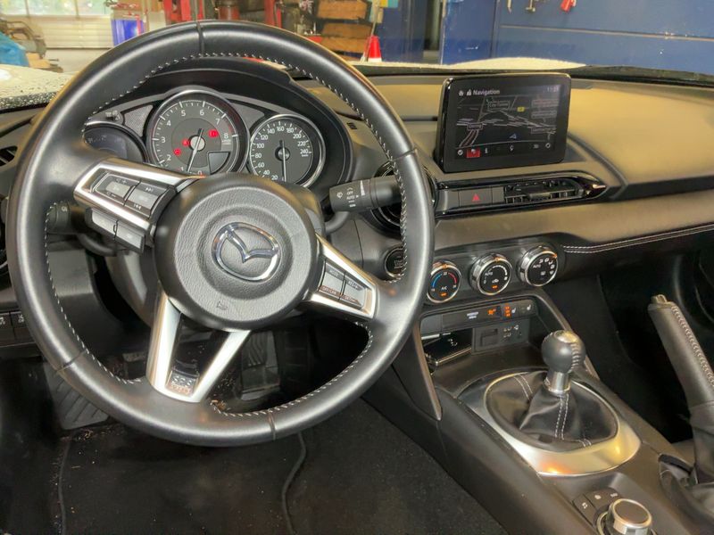 Mazda MX-5 1.5 Skyactiv-G Edition 100 — zdjęcie 12