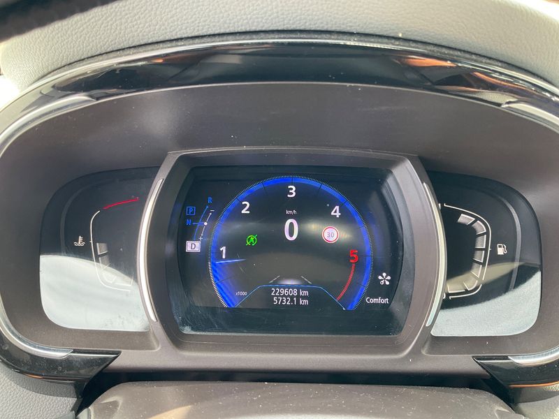 Renault Espace 1.6 dCi Energy Zen — zdjęcie 13