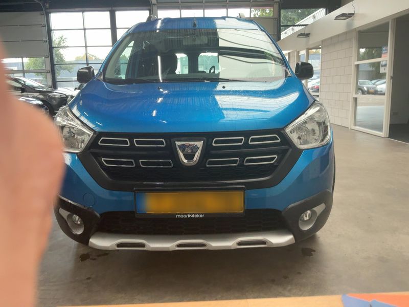 Dacia Dokker 1.2 TCe Stepway Celebration — zdjęcie 9