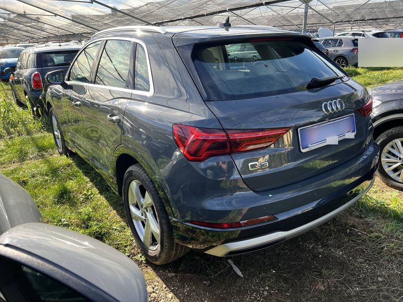 Audi Q3 40 TDI quattro Advanced — zdjęcie 3