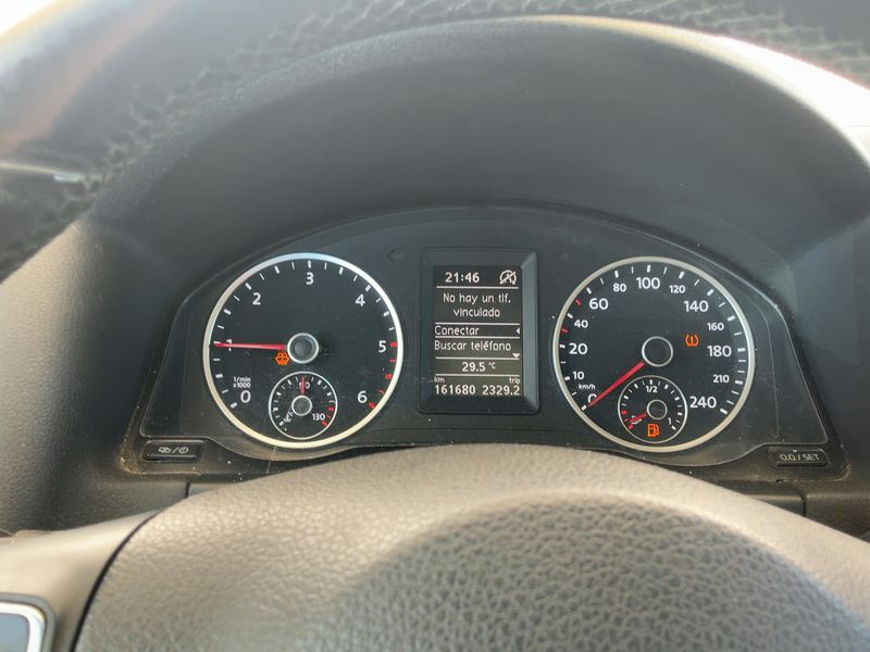 Volkswagen Tiguan 2.0 TDI T1 BlueMotion Tech — zdjęcie 13