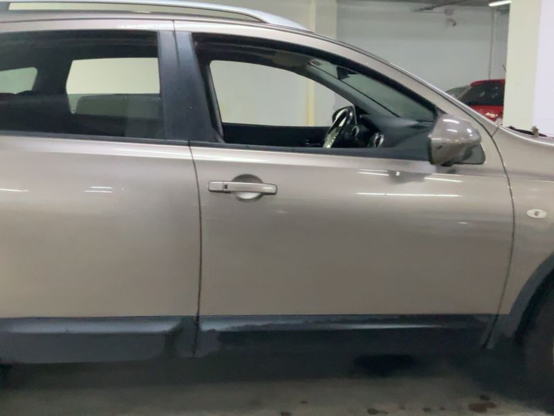 Nissan Qashqai+2 2.0 dCi Tekna 4x4 — zdjęcie 7