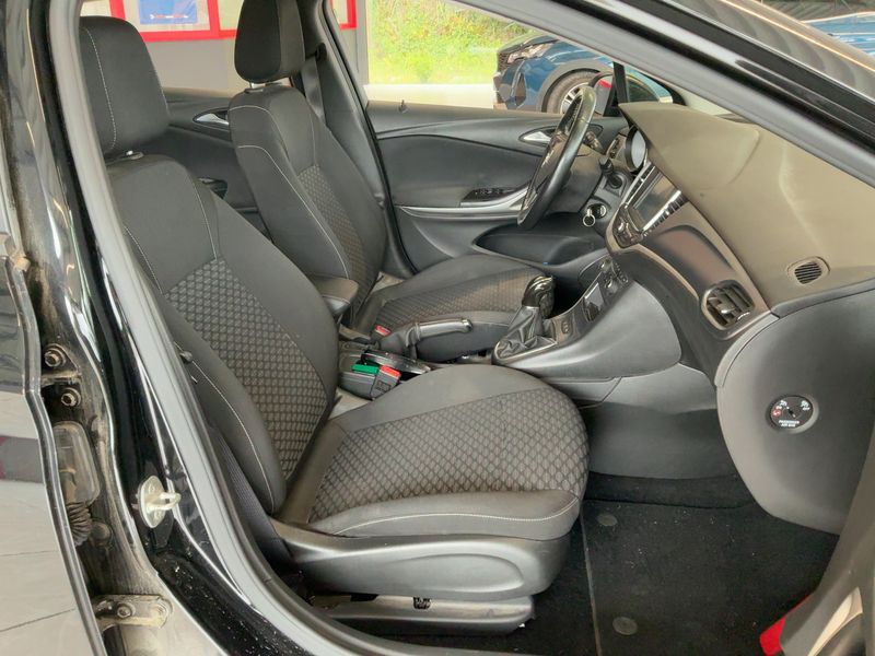 Opel Astra 1.2 Turbo Start&Stop — zdjęcie 11
