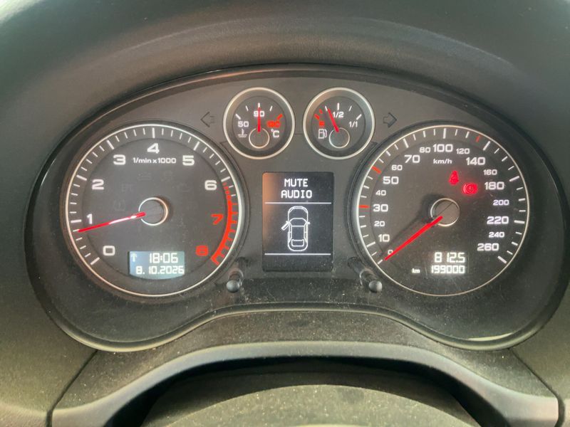 Audi A3 1.8 TFSI Ambition — zdjęcie 13