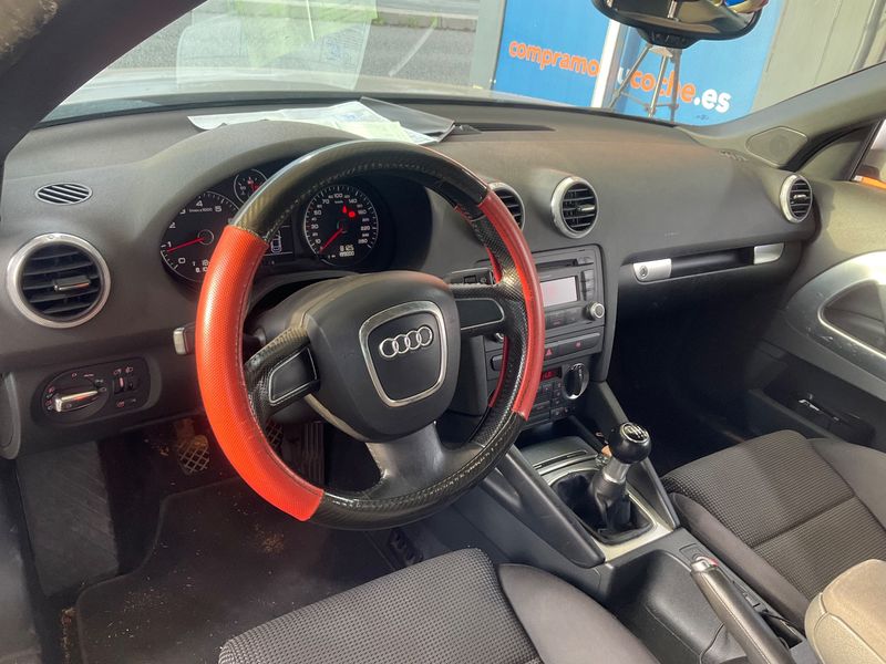 Audi A3 1.8 TFSI Ambition — zdjęcie 12