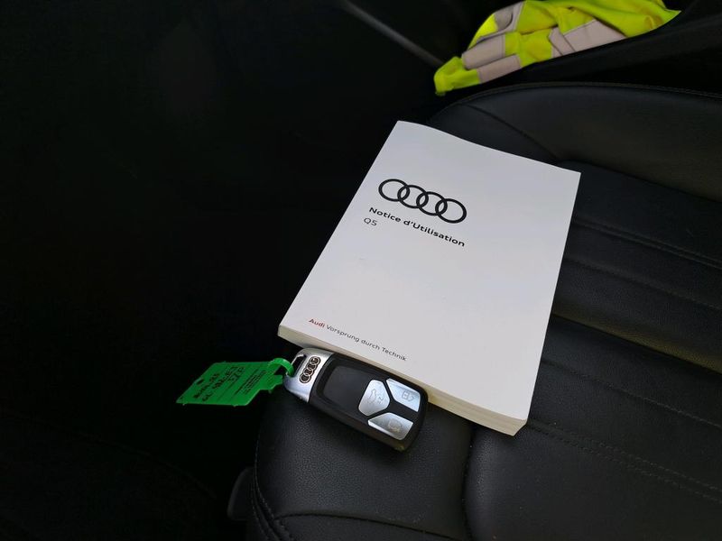 Audi Q5 50 TFSIe quattro Business Executive — zdjęcie 18