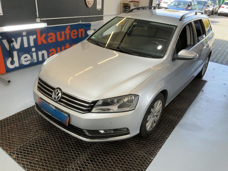 Volkswagen Passat 2.0 TDI Comfortline BlueMotion Tech — zdjęcie 1
