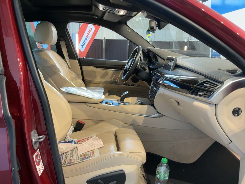 BMW X6 xDrive 50i — zdjęcie 11