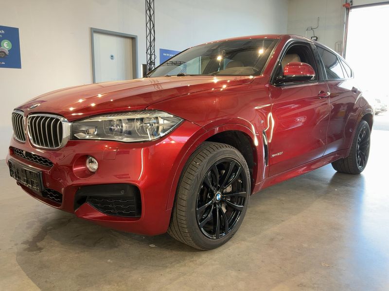 BMW X6 xDrive 50i — zdjęcie 1