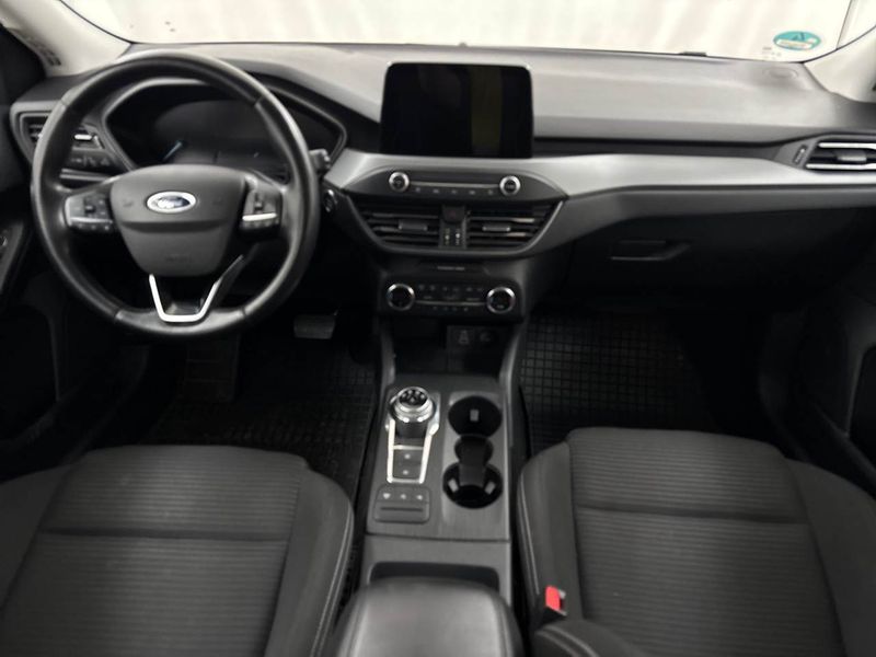Ford Focus 1.5 TDCi EcoBlue Titanium — zdjęcie 7
