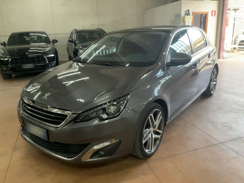 Peugeot 308 1.6 Blue-HDi Allure — zdjęcie 1