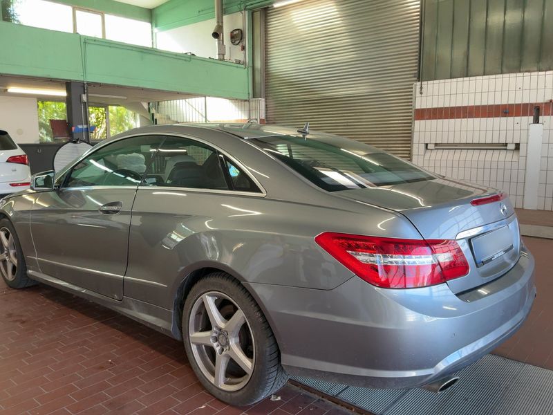 Mercedes-Benz E-Klasse E 350 CDI BlueEfficiency Avantgarde — zdjęcie 3