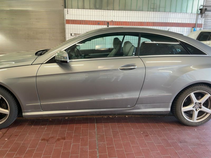 Mercedes-Benz E-Klasse E 350 CDI BlueEfficiency Avantgarde — zdjęcie 4
