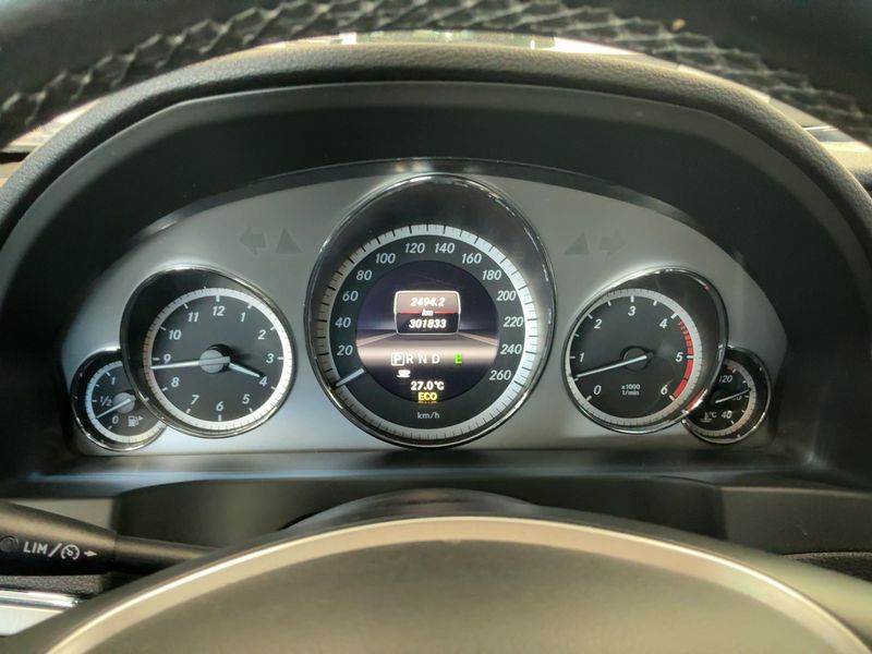 Mercedes-Benz E-Klasse E 350 CDI BlueEfficiency Avantgarde — zdjęcie 13