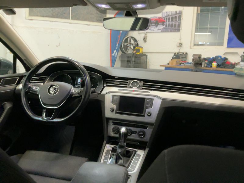 Volkswagen Passat 1.4 TSI Comfortline BlueMotion Tech — zdjęcie 12