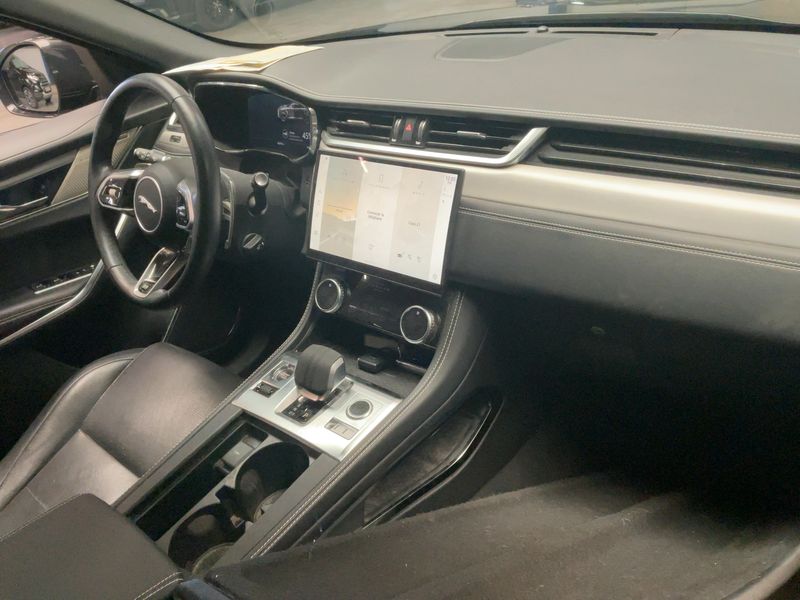 Jaguar F-Pace P400 Mild-Hybrid R-Dynamic Black AWD — zdjęcie 12