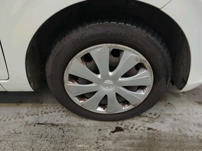 Peugeot 108 1.0 VTi Active — zdjęcie 13