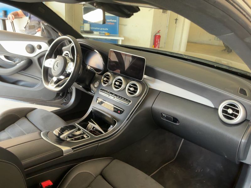 Mercedes-Benz C-Klasse C 220 d — zdjęcie 12