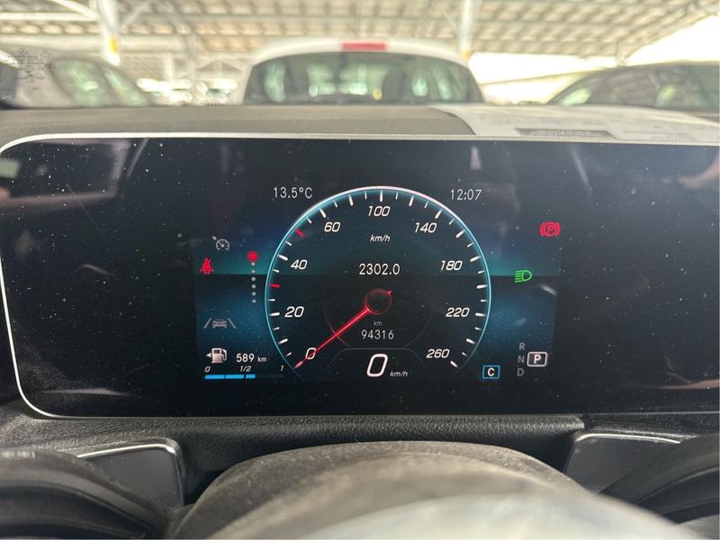 Mercedes-Benz GLB-Klasse GLB 220 d 4Matic AMG Line — zdjęcie 10