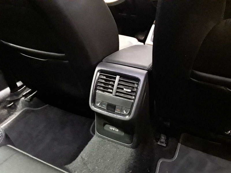 Skoda Octavia 2.0 TDI Ambition — zdjęcie 25