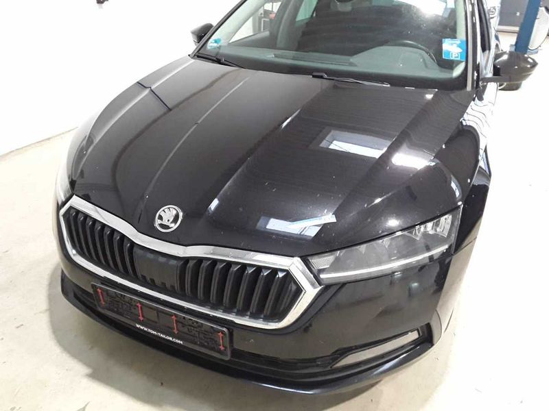 Skoda Octavia 2.0 TDI Ambition — zdjęcie 27