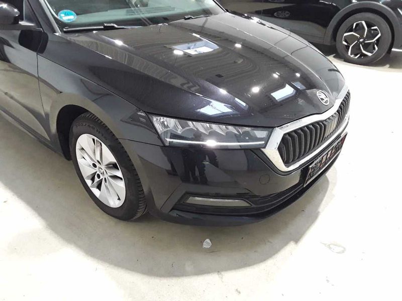Skoda Octavia 2.0 TDI Ambition — zdjęcie 37