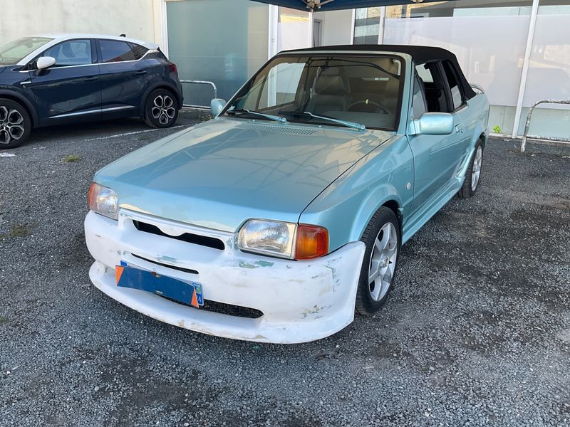 Ford Escort 1.6 Basis — zdjęcie 1
