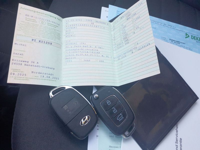 Hyundai i10 1.0 Edition 30 — zdjęcie 11