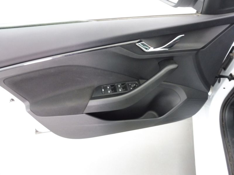 Skoda Scala 1.0 TSI Selection — zdjęcie 13