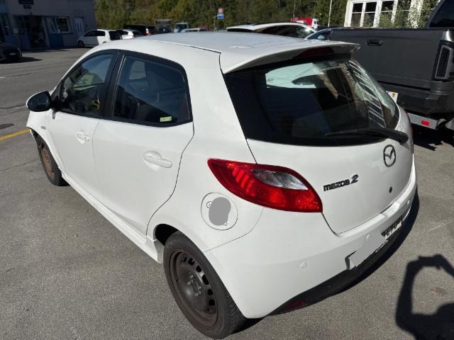 Mazda 2 1.5 4HB — zdjęcie 7