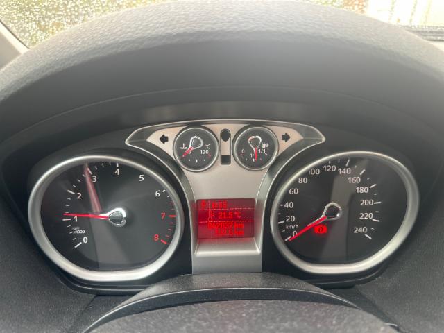 Ford C-Max 2.0i 16V Titanium — zdjęcie 4