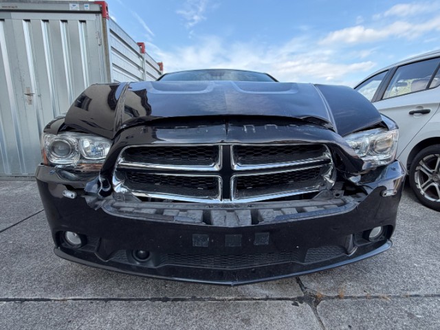 Dodge USA Charger 5.7 V8 HEMI R/T — zdjęcie 7