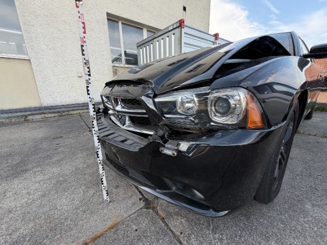 Dodge USA Charger 5.7 V8 HEMI R/T — zdjęcie 10