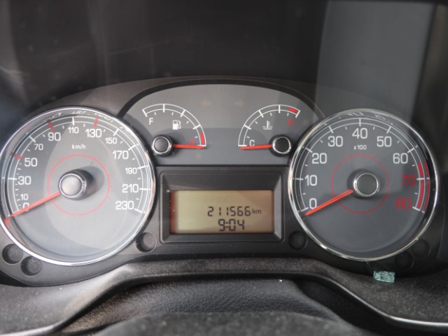 Fiat Grande Punto 1.4 8V 77 Genius — zdjęcie 4