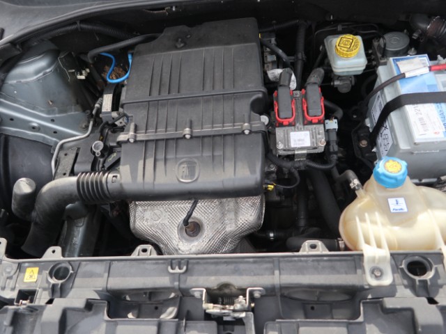 Fiat Grande Punto 1.4 8V 77 Genius — zdjęcie 7