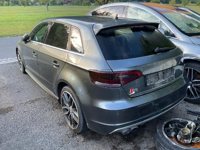 Audi S3 Sportback 2.0 T FSI quattro S-Tronic — zdjęcie 7