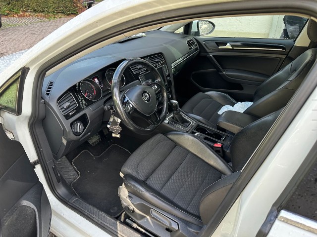 VW Golf VII Variant 1.4 TSI 140 Highline DSG — zdjęcie 12